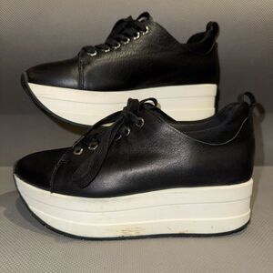 J/Slides Black Leather Platform Comfort Walking Sneakers Women’s Size 6